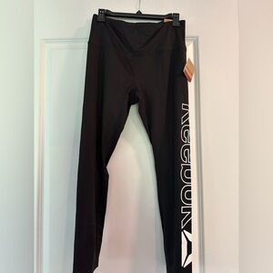 Reebok High Rise 7/8 black Leggings size M